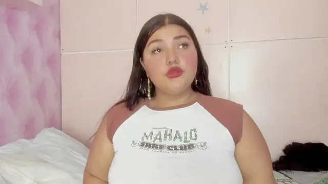 Snapshot of TaniaBellini chatting on 03-04-25, 11:51 TaniaBellini online show from 03-04-25, 11:51