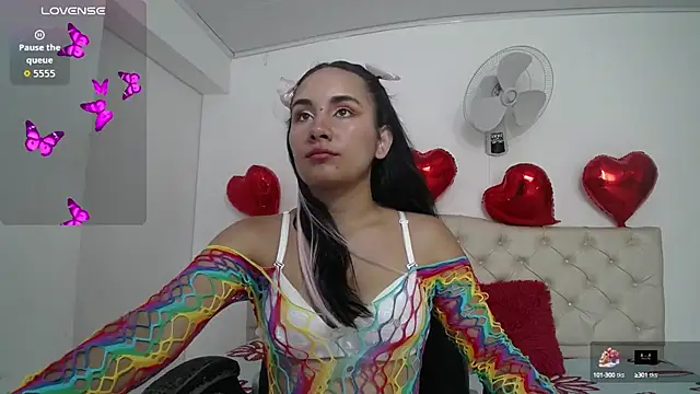 Maylin horny19 online show from 10-15-25, 07:25