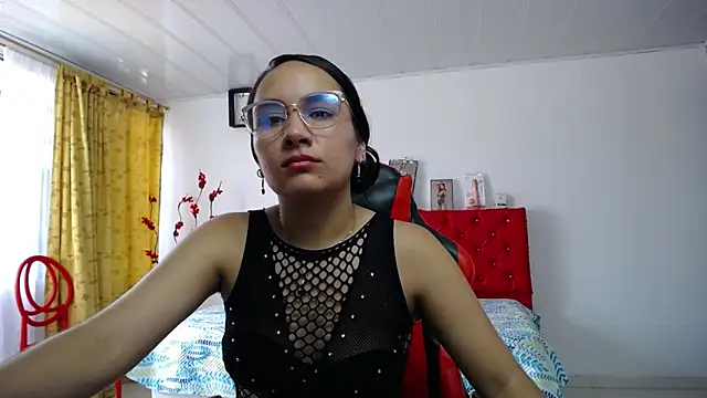 Maylin horny19 online show from 03-26-26, 07:08