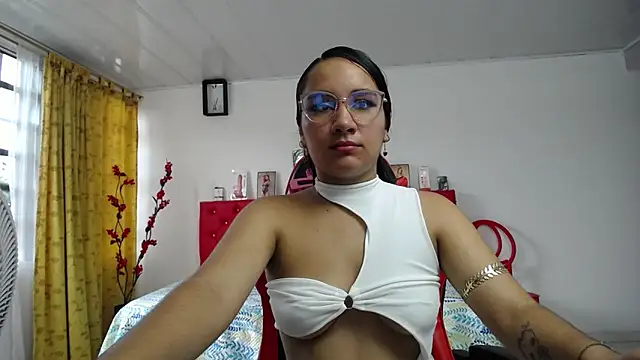 Maylin horny19 online show from 04-05-26, 07:11