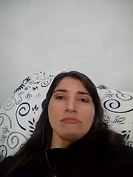 Snapshot of RubiSharqui_ chatting on 04-18-26, 01:04 RubiSharqui online show from 04-18-26, 01:04