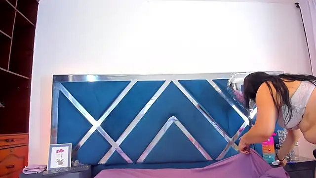 LucineArias online show from 02-26-25, 11:26