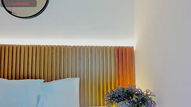 alliss ginger  online show from 03-13-25, 03:00