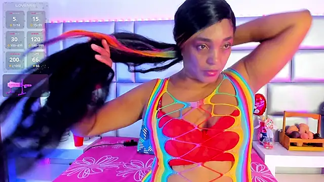 LovelyNickii online show from 05-13-26, 12:24