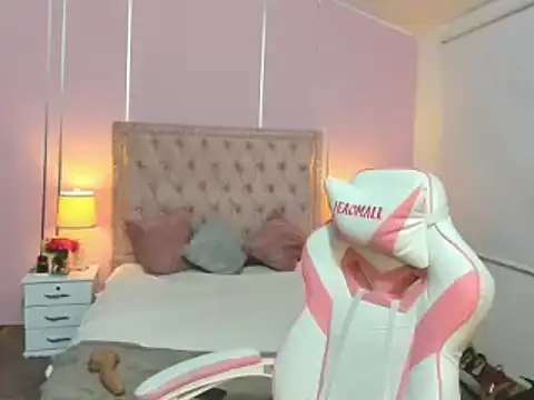 NoaLuxury online show from 03-18-25, 04:26