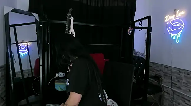 amyswallow7 online show from 01-25-25, 04:57