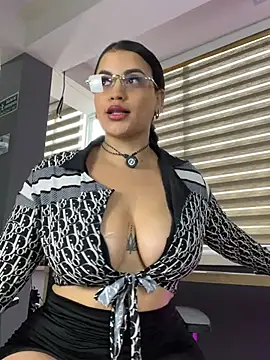 AlynAllen online show from 04-19-26, 06:43