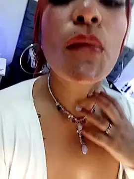 Elise-Leyton online show from 02-19-25, 05:49