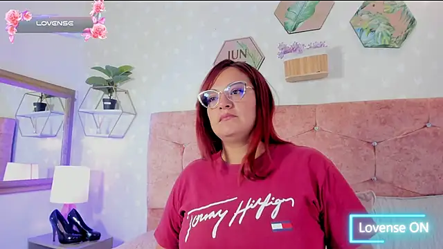 Elise-Leyton online show from 03-10-25, 01:32