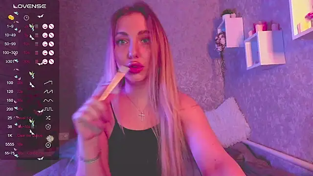 Mika Rayy online show from 01-13-25, 09:09