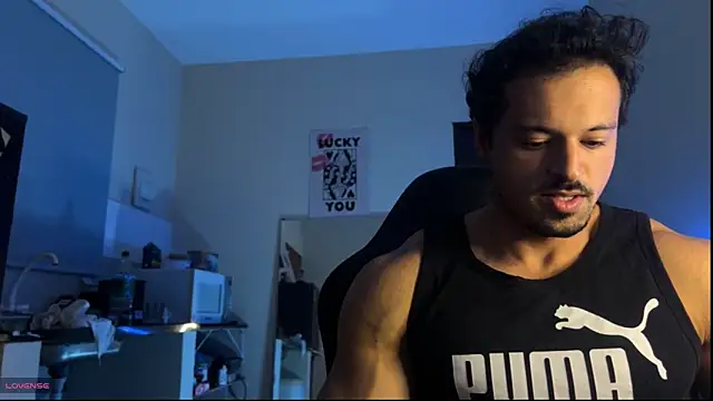 Snapshot of Lucasfit24 chatting on 05-14-26, 01:12 Lucasfit24 online show from 05-14-26, 01:12