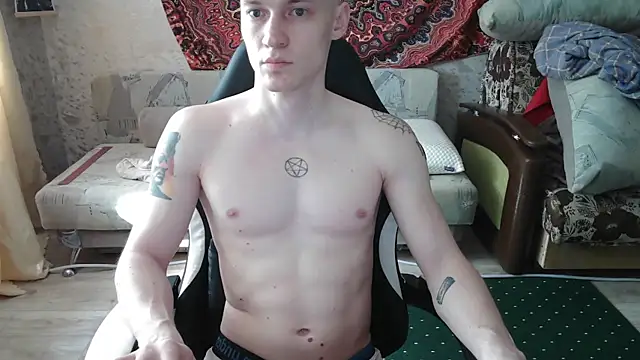 Snapshot of johnny_positive chatting on 06-25-26, 05:12 johnny positive online show from 06-25-26, 05:12