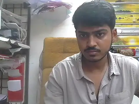 Snapshot of cute_modell chatting on 05-18-26, 01:17 cute modell online show from 05-18-26, 01:17