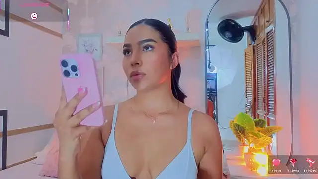 CharlotteGraay online show from 04-14-26, 07:53