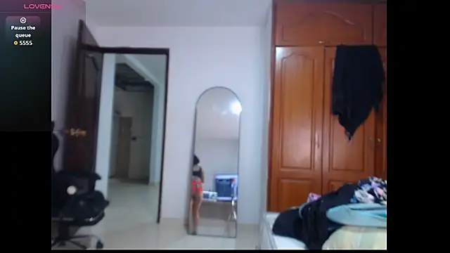 leslycarsson online show from 10-08-25, 11:02