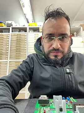 Snapshot of leonardohot1987 chatting on 01-13-25, 05:44 leonardohot1987 online show from 01-13-25, 05:44