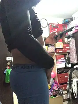 Snapshot of leonardohot1987 chatting on 01-22-25, 05:16 leonardohot1987 online show from 01-22-25, 05:16