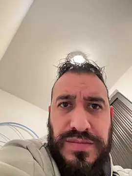 Snapshot of leonardohot1987 chatting on 01-22-25, 06:10 leonardohot1987 online show from 01-22-25, 06:10