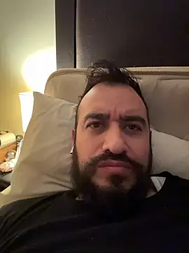 Snapshot of leonardohot1987 chatting on 11-08-25, 05:07 leonardohot1987 online show from 11-08-25, 05:07