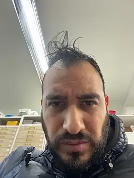 leonardohot1987 online show from 02-04-26, 05:41