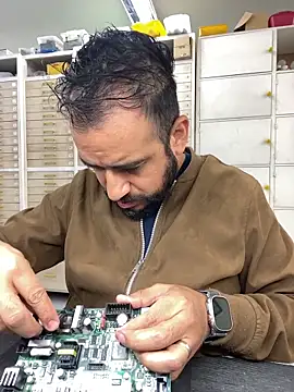 leonardohot1987 online show from 04-09-26, 05:40