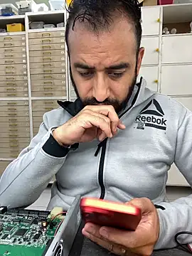 leonardohot1987 online show from 04-10-26, 06:12