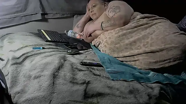 Snapshot of BBC_Dominates_BBW chatting on 01-20-25, 08:30 BBC Dominates BBW online show from 01-20-25, 08:30