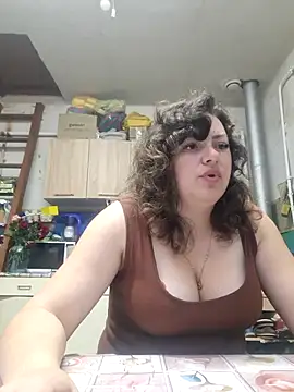 Snapshot of Jyleta chatting on 07-14-26, 02:05 Jyleta online show from 07-14-26, 02:05