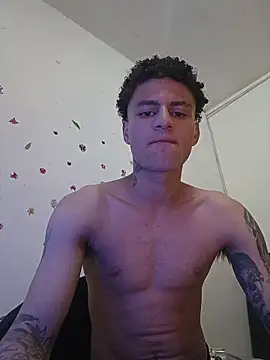 Snapshot of dany_hardy chatting on 07-17-26, 04:19 dany hardy online show from 07-17-26, 04:19