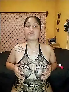 ConyPeralta online show from 02-19-25, 04:12