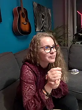 Miss luxiole online show from 09-14-25, 08:52