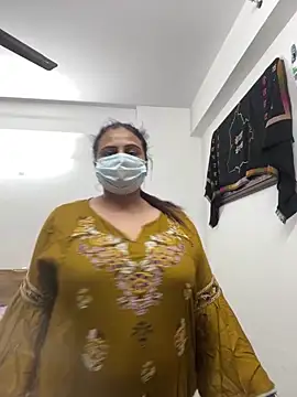 Snapshot of Miss-Jasmine chatting on 02-17-25, 05:53 Miss-Jasmine online show from 02-17-25, 05:53