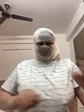 Snapshot of Miss-Jasmine chatting on 02-24-25, 10:59 Miss-Jasmine online show from 02-24-25, 10:59