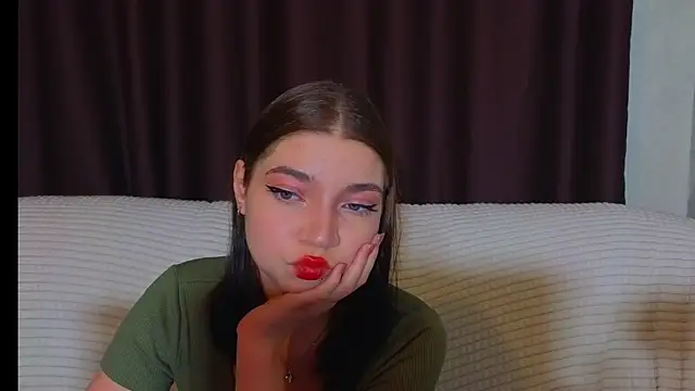 Snapshot of CassJonn chatting on 02-12-25, 07:45 CassJonn online show from 02-12-25, 07:45