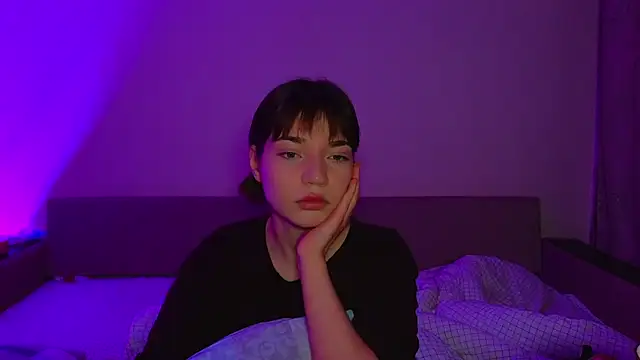 Snapshot of CassJonn chatting on 10-31-25, 05:03 CassJonn online show from 10-31-25, 05:03