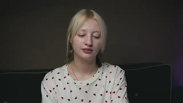 Snapshot of milasmiu chatting on 03-09-25, 05:28 milasmiu online show from 03-09-25, 05:28