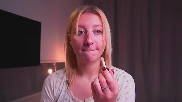 Snapshot of milasmiu chatting on 09-12-25, 03:01 milasmiu online show from 09-12-25, 03:01