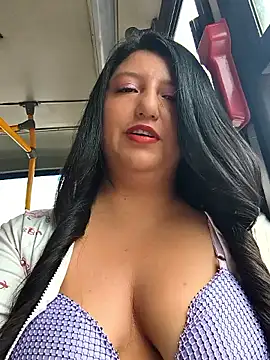Snapshot of Melyy_Edii chatting on 05-31-26, 04:47 Melyy Edii online show from 05-31-26, 04:47