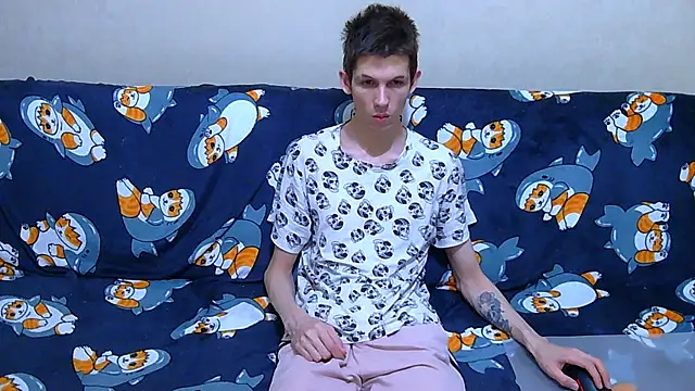 Snapshot of Lester_Broo chatting on 06-12-26, 03:05 Lester Broo online show from 06-12-26, 03:05