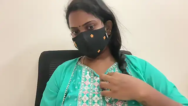 Snapshot of Anu--Telugu chatting on 06-29-26, 02:06 Anu--Telugu online show from 06-29-26, 02:06