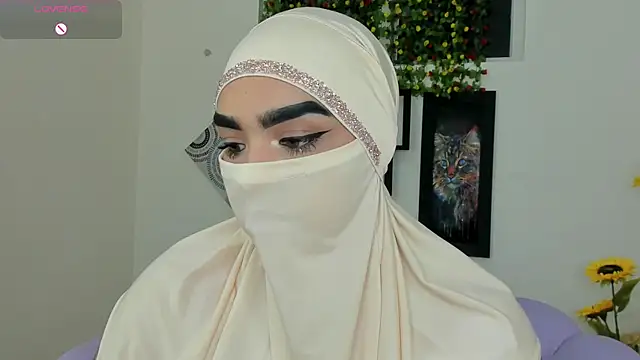 Maissa Alabi online show from 11-14-25, 07:01