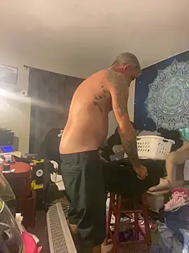 1badfucka online show from 10-05-25, 04:11