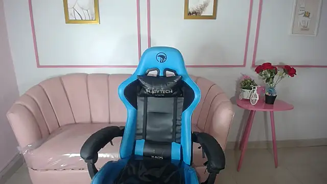 zoe ch  online show from 03-11-25, 09:48