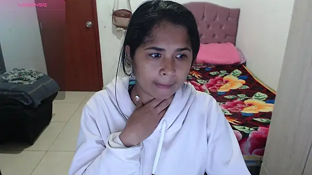 july-feria online show from 11-30-25, 03:10