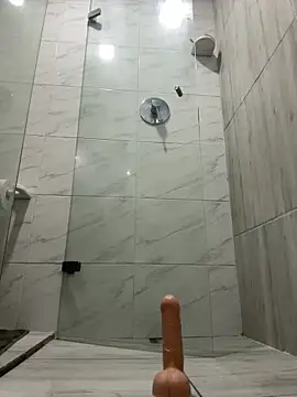 arturguy00 online show from 04-05-26, 05:15