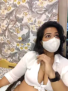 angelrani1234 online show from 02-05-26, 12:43