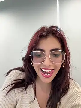 Snapshot of MartinaSooler chatting on 02-19-25, 07:48 MartinaSooler online show from 02-19-25, 07:48