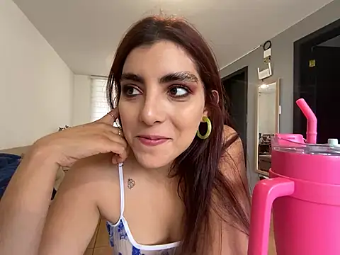 Snapshot of MartinaSooler chatting on 03-09-25, 08:10 MartinaSooler online show from 03-09-25, 08:10