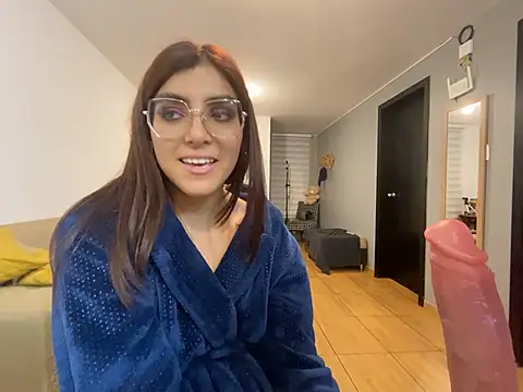 Snapshot of MartinaSooler chatting on 03-12-25, 05:46 MartinaSooler online show from 03-12-25, 05:46