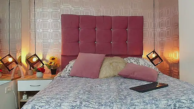 Snapshot of victoriapalmerfg chatting on 03-08-25, 06:47 victoriapalmerfg online show from 03-08-25, 06:47